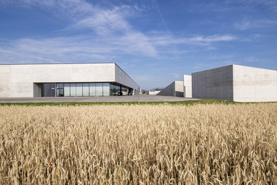 KAMP Firmengebäude, Theresienfeld; Bauherr: Josef Kampichler; Architektur: gerner°gerner plus, architekten gerner und partner zt gmbh, Wien – © Matthias Raiger KAMP Firmengebäude, Theresienfeld; Bauherr: Josef Kampichler; Architektur: gerner°gerner plus, architekten gerner und partner zt gmbh, Wien