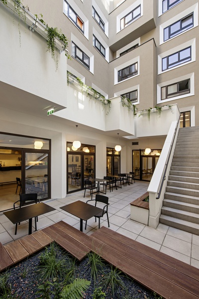 neunerhaus hagenmüllergasse; Bauherr: WBV-GPA, neunerhaus; Architektur: pool Architektur ZT GmbH, Wien;Freiraumplanung: Rajek Barosch Landschaftsarchitektur, Wien – © Hertha Hurnaus neunerhaus hagenmüllergasse; Bauherr: WBV-GPA, neunerhaus; Architektur: pool Architektur ZT GmbH, Wien;Freiraumplanung: Rajek Barosch Landschaftsarchitektur, Wien