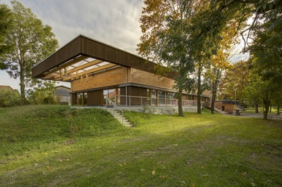 Bauherr:in: Marktgemeinde Prinzersdorf
Architektur: DI Ernst Bender, DI Dr. Anja Fischer
Freiraumplanung: DI Ernst Bender, DI Dr. Anja Fischer
Tragwerksplanung: DI Rainhard Schneider