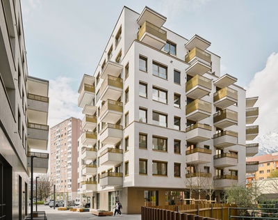 Bauherr:in: Panorama Plus Immobilien GmbH
Architektur: Work Space Architekten ZT GmbH
Freiraumplanung: Lindle+Bukor OG atelier für landschaft
Tragwerksplanung: ZSZ Ingenieure ZT GmbH