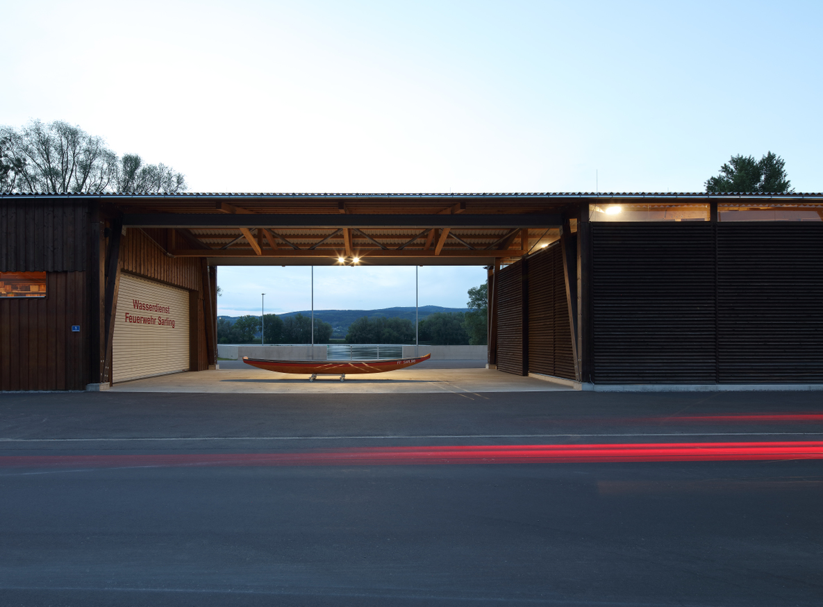 Donau Hochwasserschutz Halle Sarling – Säusenstein, Ybbs an der Donau no_donau_hochwasserschutz_halle_sarling_-_sa_usenstein_bild-2von10_architekturbuero_rubin_-_hws_sarling_saeusenstein_c_c.jpg-web.jpg