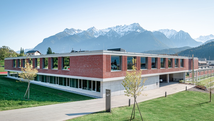 Bildungscampus Nüziders; 
Bauherr·in: Gemeinde Nüziders, Bürgermeister Peter Neier; 
Architektur: Fink Thurnher Architekten, Bregenz