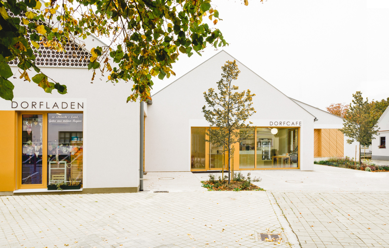 b_dorfzentrum_po_ttelsdorf_bild-3von6_bgld_poe_hauptansicht_hauptstrasse_jpg-1.jpg-web.jpg b_dorfzentrum_po_ttelsdorf_bild-3von6_bgld_poe_hauptansicht_hauptstrasse_jpg-1.jpg-web.jpg