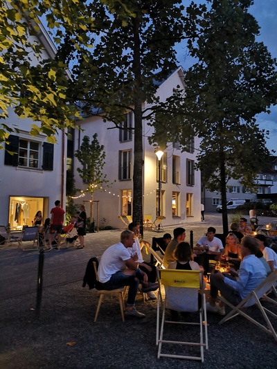 Bauherrschaft: Schadenbauer Projekt- und Quartierentwicklungs GmbH; Stadt Hohenems
Architektur: Architekten Nägele Waibel/ Bernardo Bader Architekten/ Georg Bechter Architektur +
Design/ HEIN architekten/ Imgang Architekten/ ma.lo architectural office zusammen mit DI Michael Egger
Freiraumplanung: lohrer.hochrein.landschaftsarchitekten und stadtplaner, München (Begegnungszone)/
Stadtland Büro für Raum- u. Landschaftsplanung, Hohenems (private Freiraumplanung)