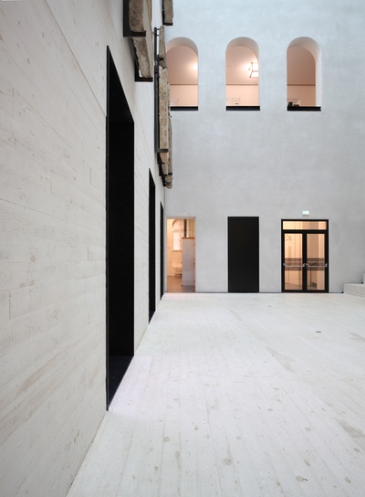 Bauherrschaft: Amt der Kärntner Landesregierung, Landesimmobilienmanagement Architektur: Winkler+Ruck Architekten, Klagenfurt/Ferdinand Certov Architekten, Graz