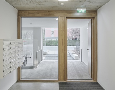 Bauherrschaft: STP Wohnungserrichtungs- u. Immobiliengesellschaft m.b.H. – Dennis Lin, Stefan Stolitzka
Architektur: balloon architekten ZT-OG – Rampula Gratl Wohofsky, Projektleitung: Andreas Gratl