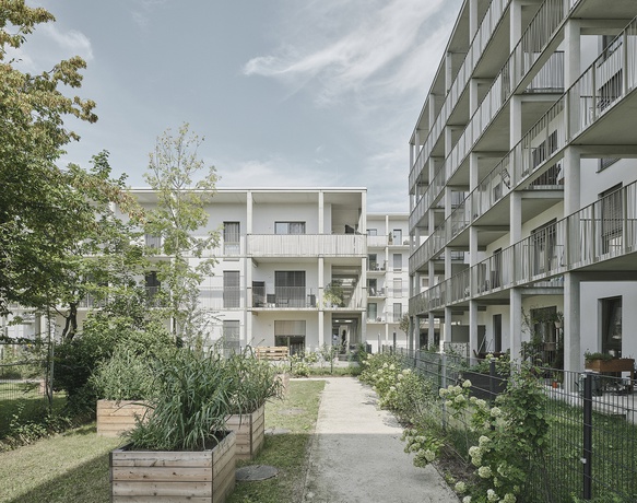 Bauherrschaft: STP Wohnungserrichtungs- u. Immobiliengesellschaft m.b.H. – Dennis Lin, Stefan Stolitzka
Architektur: balloon architekten ZT-OG – Rampula Gratl Wohofsky, Projektleitung: Andreas Gratl
