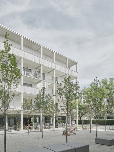 Bauherrschaft: STP Wohnungserrichtungs- u. Immobiliengesellschaft m.b.H. – Dennis Lin, Stefan Stolitzka
Architektur: balloon architekten ZT-OG – Rampula Gratl Wohofsky, Projektleitung: Andreas Gratl