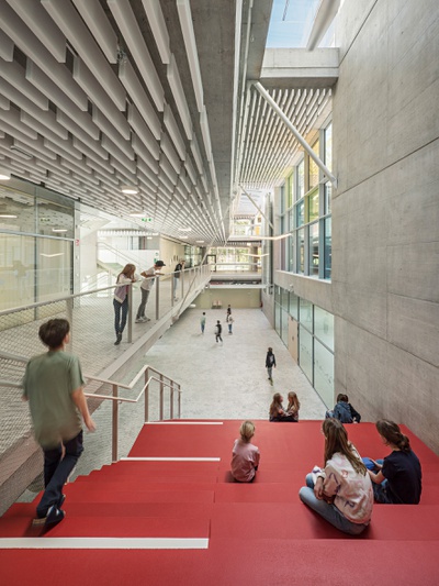 Bauherr:in:	BIG Bundesimmobiliengesellschaft im Auftrag der Bildungsdirektion für Niederösterreich
Architektur:	fasch&fuchs.architekten 
Freiraumplanung: fasch&fuchs.architekten 
Tragwerksplanung: Werkraum Ingenieure ZT GmbH