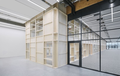 Bauherr:in:	Haberkorn GmbH 
Architektur:	NONA Architektinnen