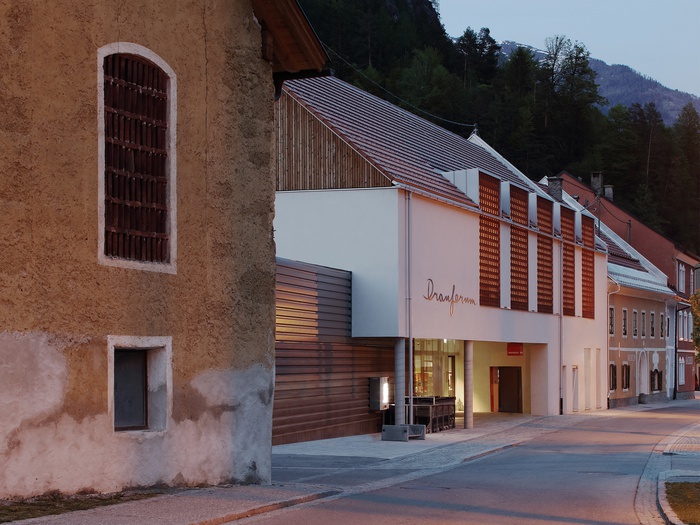 Drauforum Oberdrauburg, Kärnten; 
Bauherr:in: Marktgemeinde Oberdrauburg, Bürgermeister Stefan Brandstätter; 
Architektur: Architekturbüro Eva Rubin