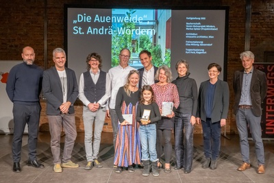 Wohnprojekt „Die Auenweide“, St. Andrä Wördern,  Niederösterreich
Bauherr:in: Verein Wohnprojekt Wördern, Markus Spitzer (Projektinitiator)
Architektur: einszueins architektur ZT GmbH