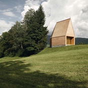 Krumbach (V);
Kapelle Salgenreute;
Bauherr_in: Gemeinde Krumbach;
Architektur: Architekt Bernardo Bader ZT GmbH, Dornbirn