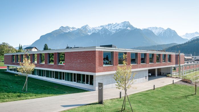 Bildungscampus Nüziders; 
Bauherr·in: Gemeinde Nüziders, Bürgermeister Peter Neier; 
Architektur: Fink Thurnher Architekten, Bregenz