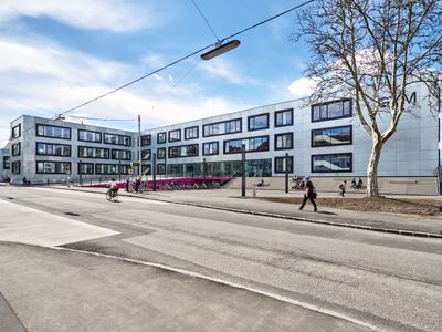 Niederösterreich: Sanierung und Erweiterung des B[R]G St. Pölten Bauherr_in: BIG-Bundesimmobilienges.m.b.H Architektur: PLOV Architekten ZT GmbH