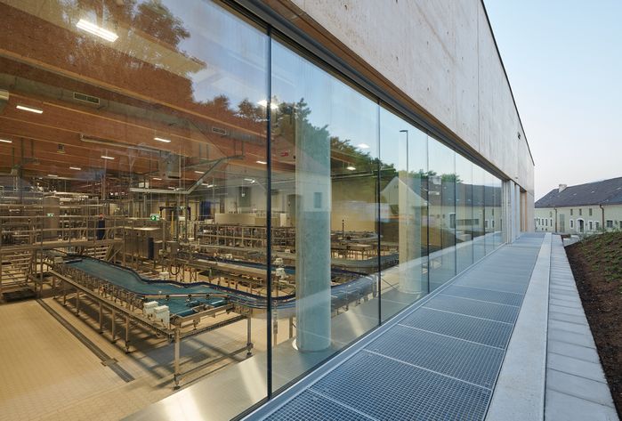 Winzer Krems, Arbeit mit Tageslicht