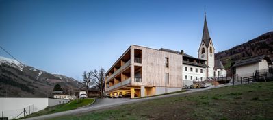 Bauherr:in: Wirt zu St.Peter Projektentwicklungs OG Architektur: Architektur Reinhard Suntinger Landschaftsplanung: Architektur Reinhard Suntinger Tragwerksplanung: FS1 Ziviltechniker GmbH,   DI Raimund Stadler