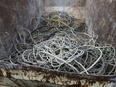 BauKarussell: Sortenreine Trennung - Kabelmulde