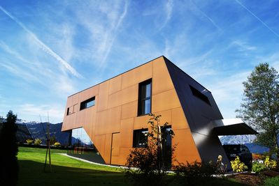 MUK – Bauherrschaft: Manuela und Koen Vlaeyen; Architektur + Freiraum: ma hoRe ZT OG, Arch. DI Andreas Hörl, Arch. DI Robert Reichkendler